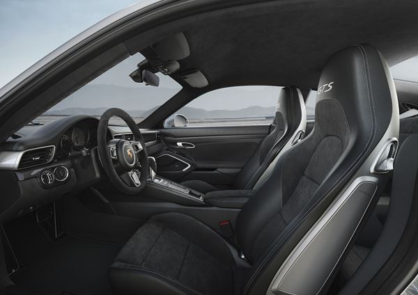 La Porsche 911 se décline en version GTS