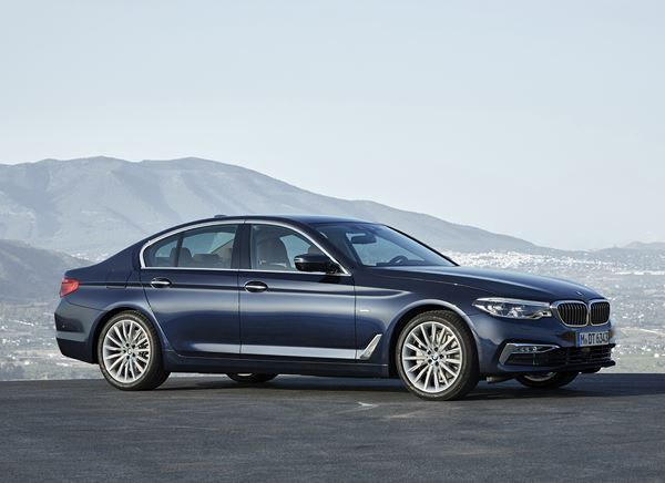 La BMW Série 5 fait le plein de systèmes d’aide à la conduite