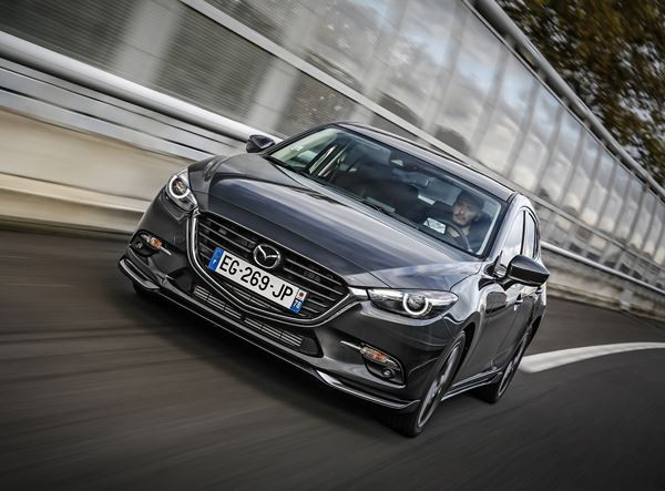 La Mazda 3 restylée reçoit de subtiles évolutions extérieures