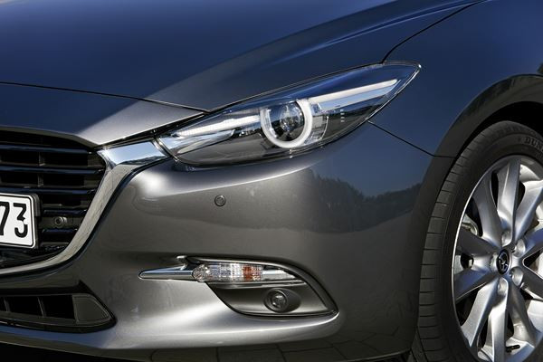 La Mazda 3 restylée reçoit de subtiles évolutions extérieures