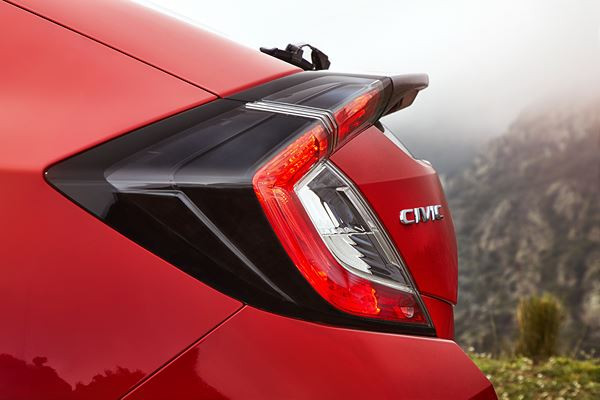 La nouvelle Honda Civic affiche un design sportif résolument agressif
