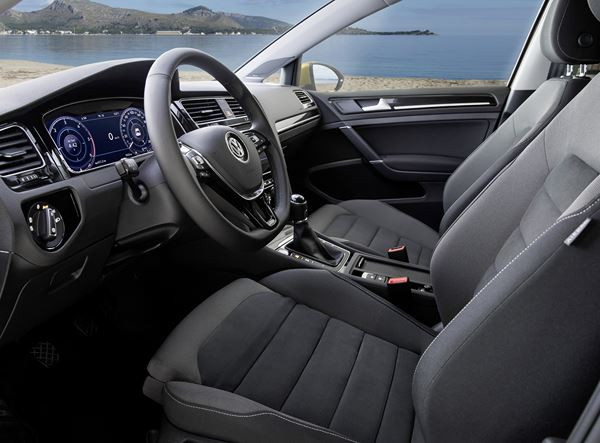 La Volkswagen Golf embarque des systèmes d’aide à la conduite sophistiqués
