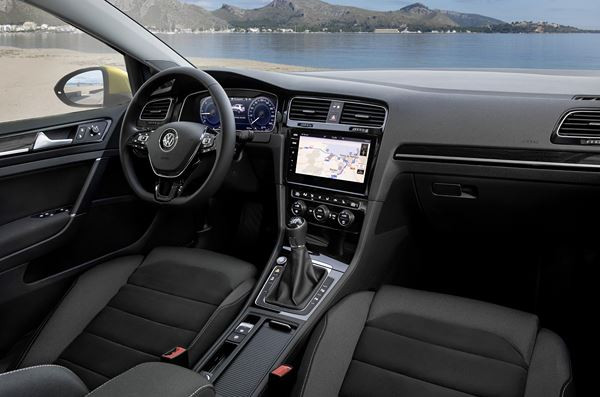 La Volkswagen Golf embarque des systèmes d’aide à la conduite sophistiqués