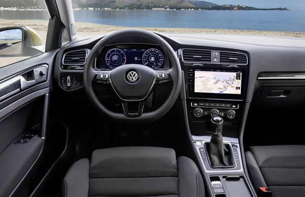 La Volkswagen Golf embarque des systèmes d’aide à la conduite sophistiqués