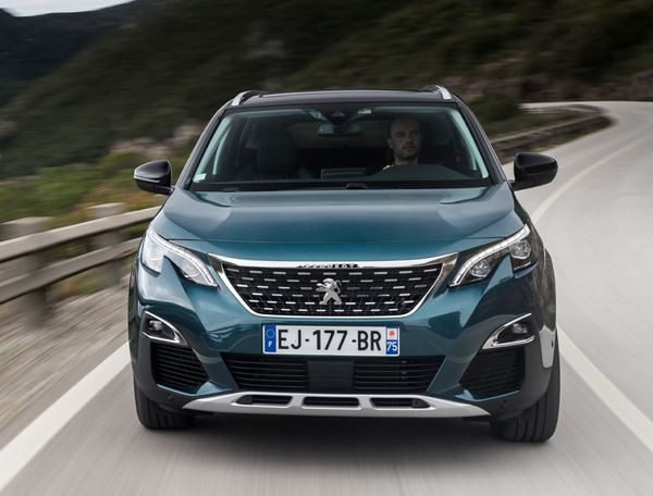Peugeot 5008 : un grand SUV familial sept places modulable au caractère baroudeur