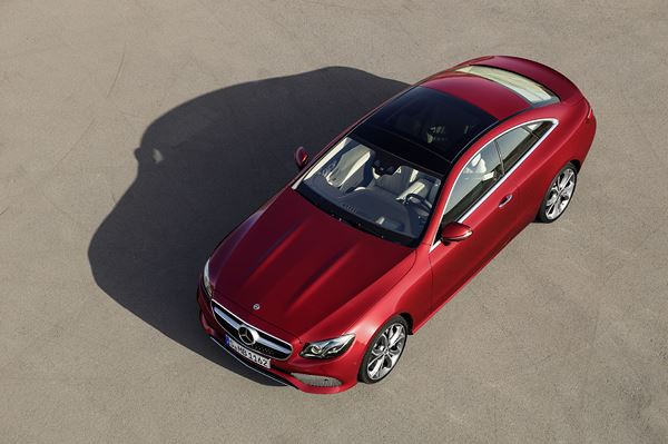 La Mercedes Classe E Coupé adopte un design athlétique expressif