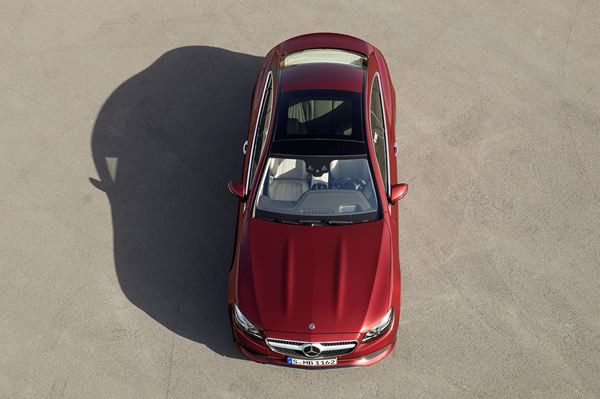 La Mercedes Classe E Coupé adopte un design athlétique expressif