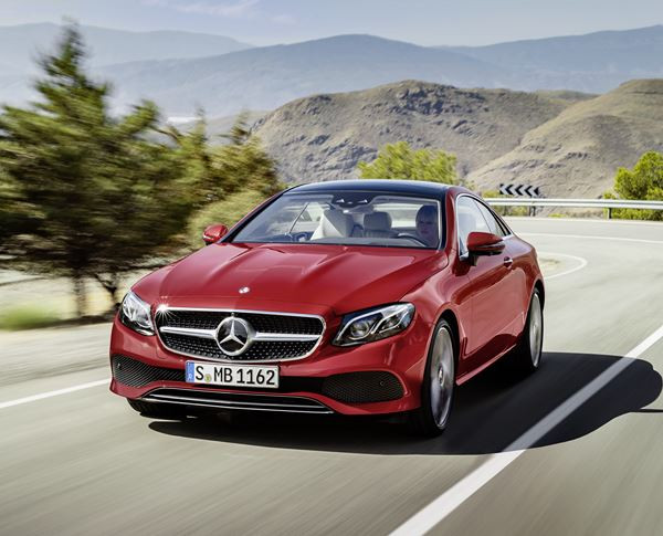 La Mercedes Classe E Coupé adopte un design athlétique expressif