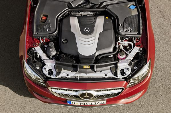 La Mercedes Classe E Coupé adopte un design athlétique expressif