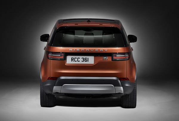 Land Rover Discovery: un grand SUV familial au design extérieur radicalement différent