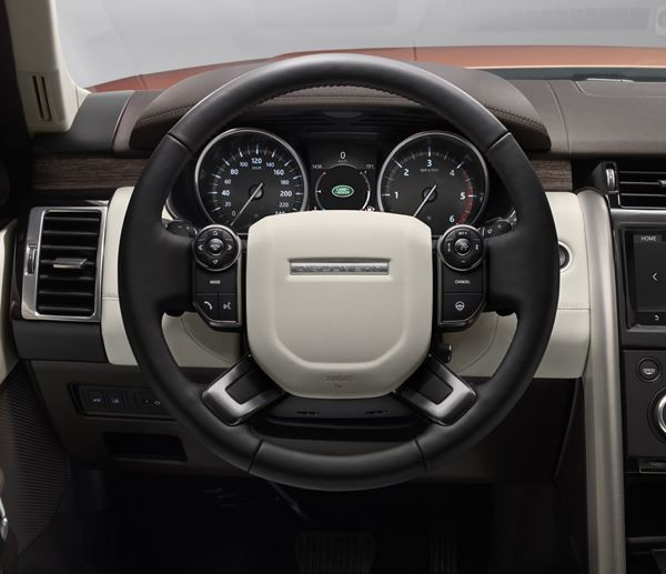Land Rover Discovery: un grand SUV familial au design extérieur radicalement différent