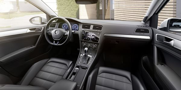La Volkswagen e-Golf de deuxième génération affiche une autonomie NEDC de 300 km