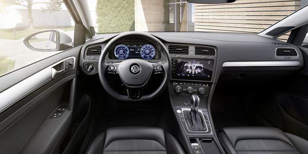 La Volkswagen e-Golf de deuxième génération affiche une autonomie NEDC de 300 km