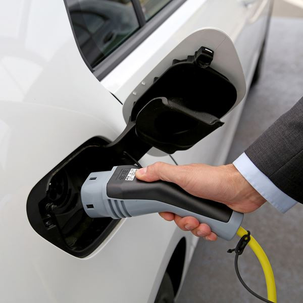 La Volkswagen e-Golf de deuxième génération affiche une autonomie NEDC de 300 km
