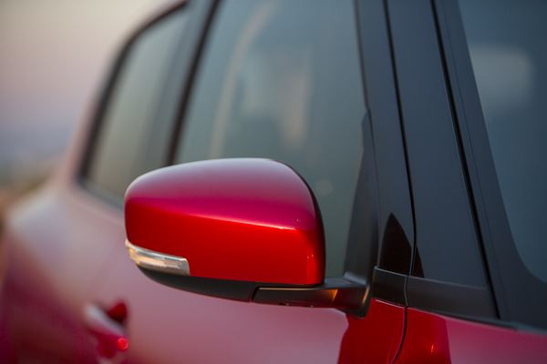 La Suzuki Swift affiche une silhouette musclée et des équipements de sécurité évolués