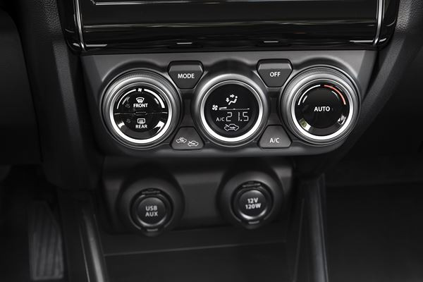 La Suzuki Swift affiche une silhouette musclée et des équipements de sécurité évolués