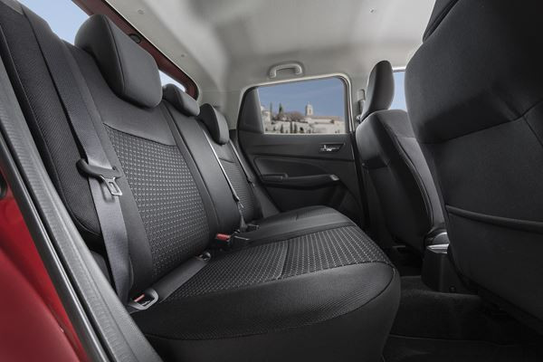 La Suzuki Swift affiche une silhouette musclée et des équipements de sécurité évolués