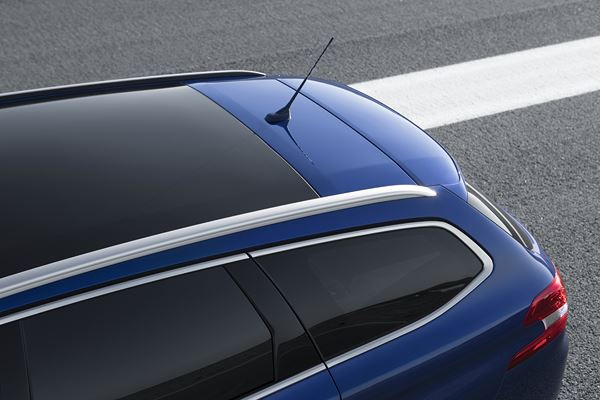 La Peugeot 308 SW s’affirme avec une calandre verticale