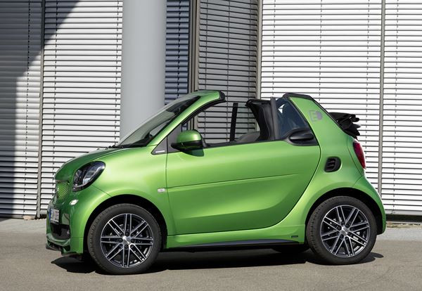 La smart fortwo cabrio électrique affiche une autonomie de 155 kilomètres NEDC