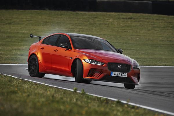 La Jaguar XE SV Project 8 développe 600 ch