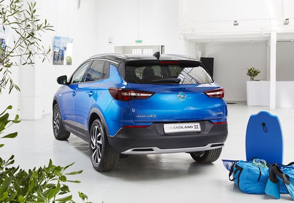 Le SUV Opel Grandland X affiche une allure de tout-terrain