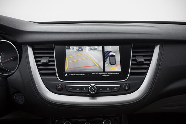 Le SUV Opel Grandland X affiche une allure de tout-terrain