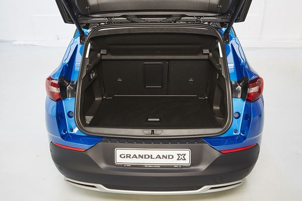Le SUV Opel Grandland X affiche une allure de tout-terrain