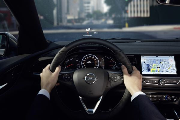 L'Opel Insignia Country Tourer se décline en break tout-chemin