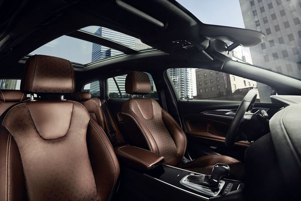 L'Opel Insignia Country Tourer se décline en break tout-chemin