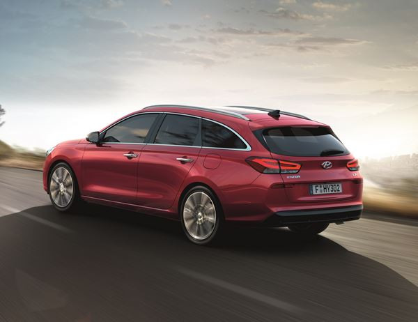 La Hyundai i30 SW affiche une ligne de toit fuselée
