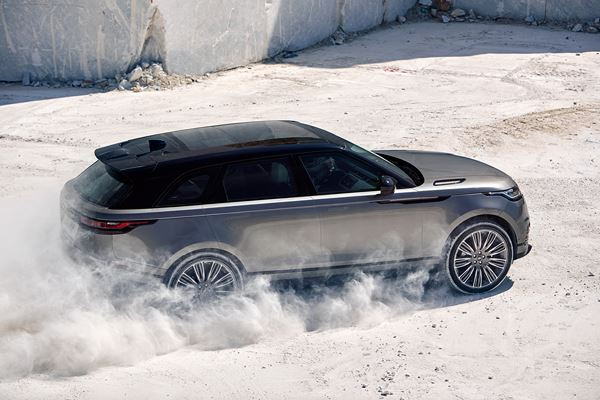 Range Rover Velar: un SUV au design puissant avec une partie arrière fuselée