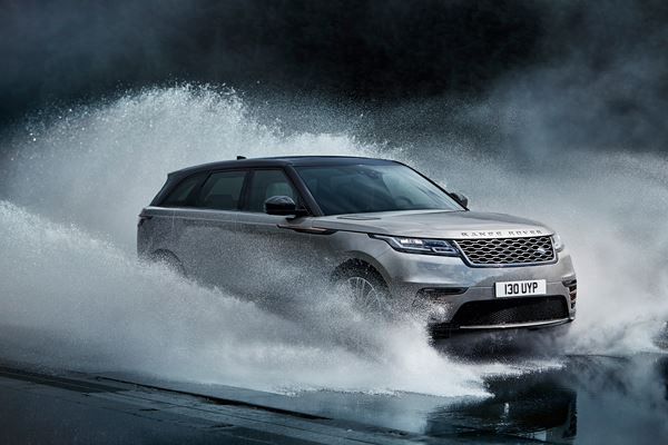 Range Rover Velar: un SUV au design puissant avec une partie arrière fuselée