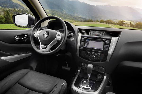 Le pick-up d’une tonne Renault Alaskan intègre une face avant musclée