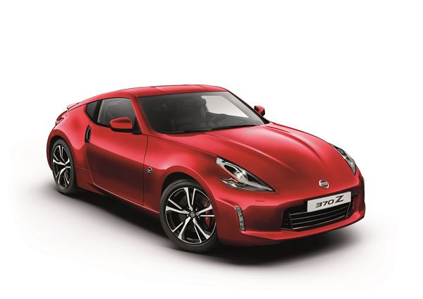 Le coupé sportif Nissan 370Z s'offre un design extérieur légèrement revisité