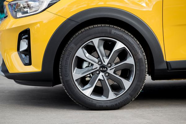 Kia Stonic : un crossover urbain au design affirmé