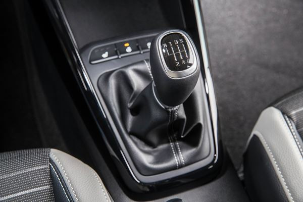 Kia Stonic : un crossover urbain au design affirmé