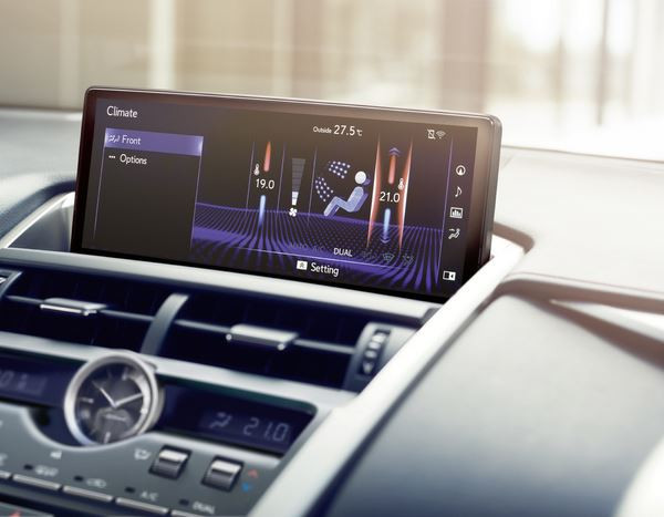 Le crossover Lexus NX s'offre un design sophistiqué plus distinctif