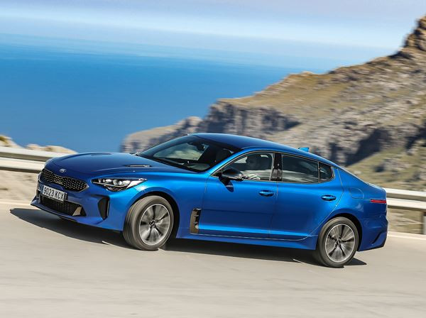 Kia Stinger: une berline coupé Grand Tourisme à la silhouette de fastback