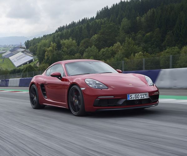 La Porsche 718 Cayman GTS délivre une puissance de 365 ch
