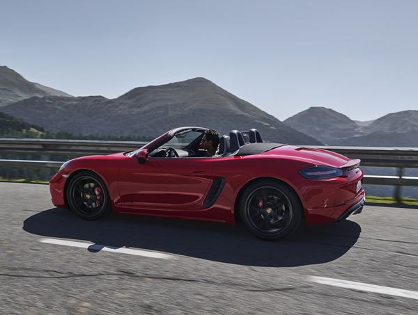 Le roadster Porsche 718 Boxster GTS débite une puissance de 365 ch