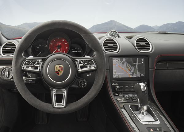 Le roadster Porsche 718 Boxster GTS débite une puissance de 365 ch