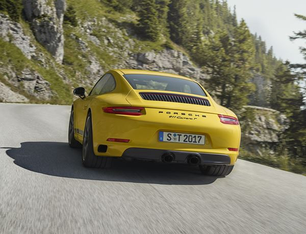 La Porsche 911 Carrera T optimise les performances sportives