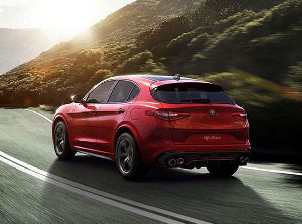 L’Alfa Romeo Stelvio Quadrifoglio embarque un moteur bi-turbo 2.9 V6 de 510 ch