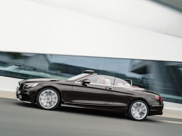 La Mercedes-Benz Classe S Cabriolet embarque toute une panoplie de technologies