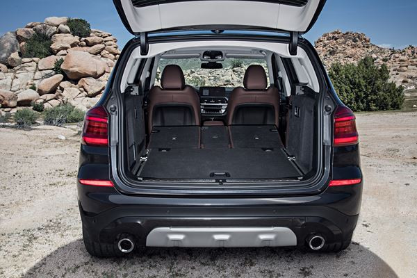 BMW X3: un SUV tout terrain de milieu de gamme à l'allure sportive