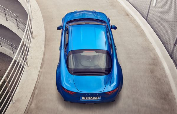 Alpine A110: un coupé deux places à moteur central arrière léger et agile