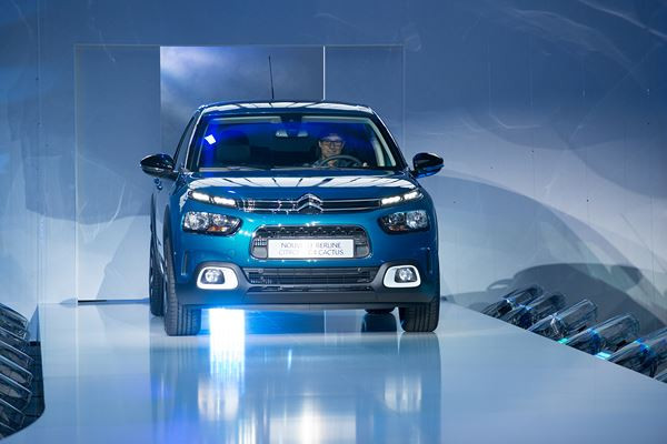 La Citroën C4 Cactus se réinvente en petite berline polyvalente confortable
