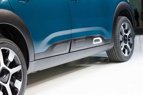 La Citroën C4 Cactus se réinvente en petite berline polyvalente confortable