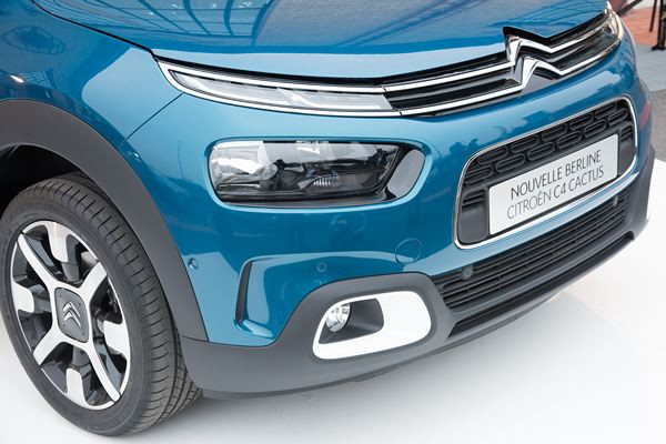 La Citroën C4 Cactus se réinvente en petite berline polyvalente confortable