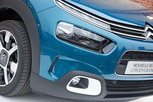 La Citroën C4 Cactus se réinvente en petite berline polyvalente confortable